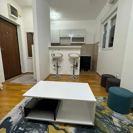 N&J Apartman Podgorica Exterior photo